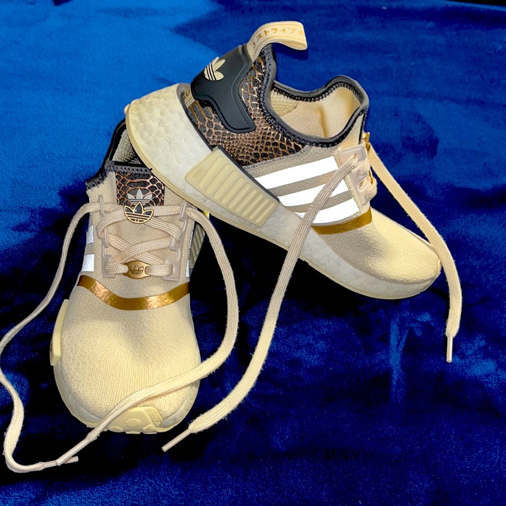 ADIDAS Off white/Snake NMD R1 Sneakers